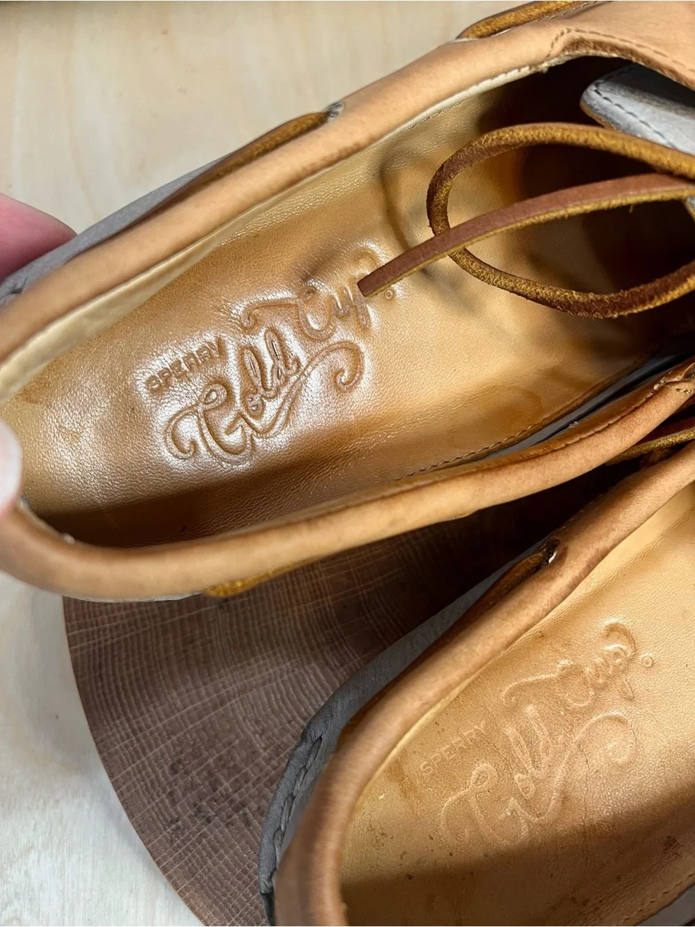 Sperry Gold Cup Boat Shoes 10.5M Tan Grey Nubuck Leather Authentic Original